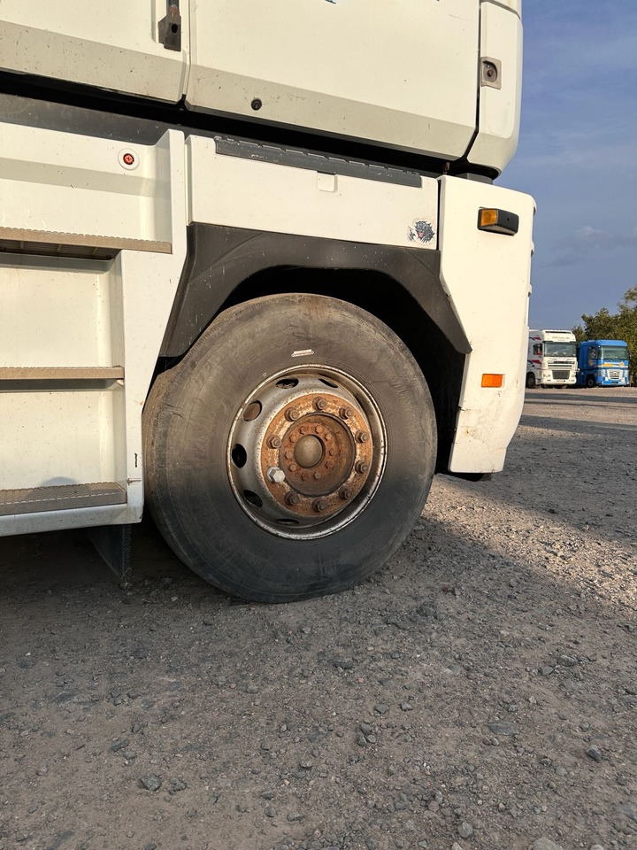 RENAULT Magnum 440 | ID1641S - Tractor unit: picture 3 RENAULT Magnum 440 | ID1641S - Tractor unit: picture 3
