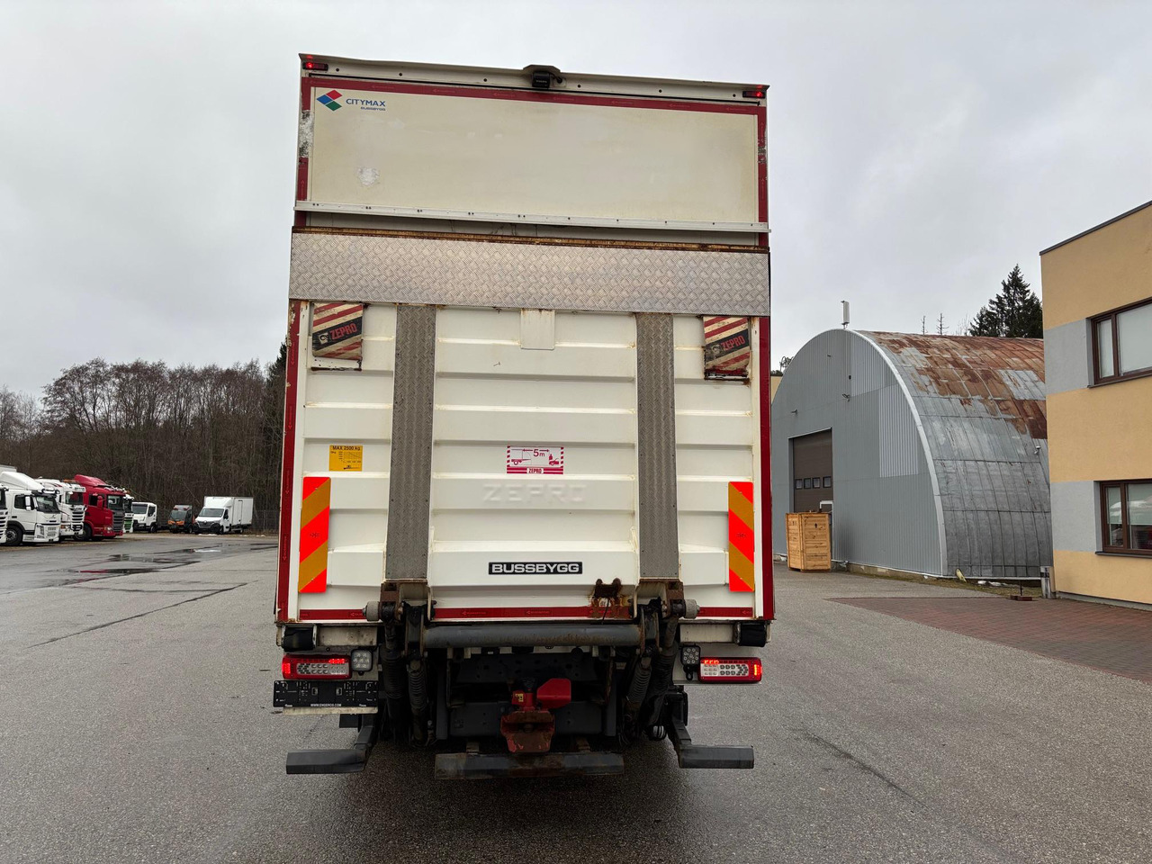 VOLVO FM500 - Refrigerator truck: picture 4 VOLVO FM500 - Refrigerator truck: picture 4