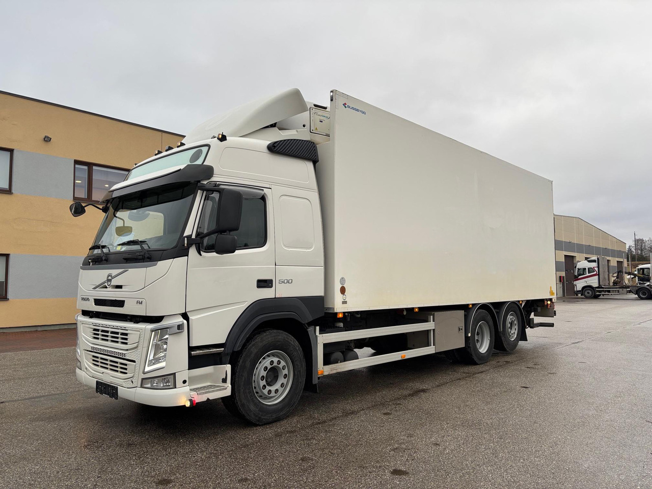 VOLVO FM500 - Refrigerator truck: picture 2 VOLVO FM500 - Refrigerator truck: picture 2
