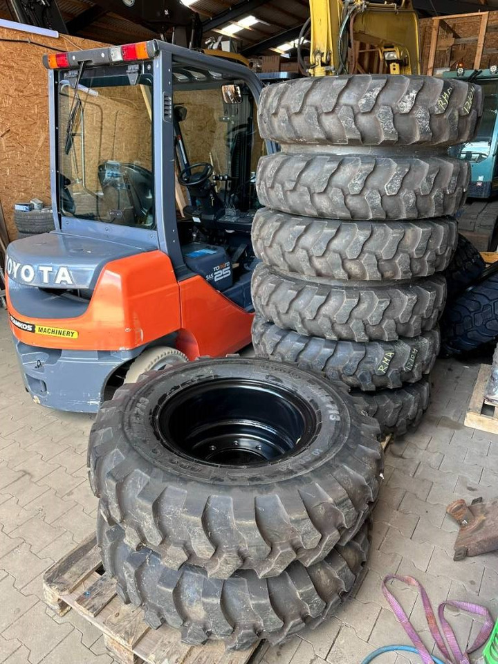 Apollo 10.00 - 20 Kompletträder - Complet t  - Wheel excavator: picture 1 Apollo 10.00 - 20 Kompletträder - Complet t  - Wheel excavator: picture 1