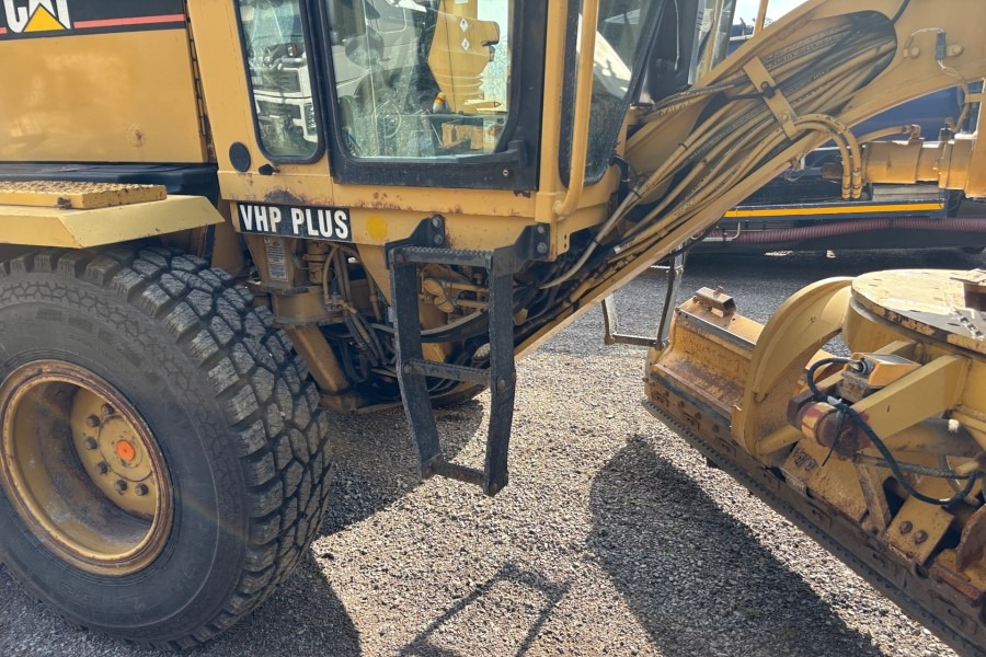 Grader CATERPILLAR 140 H CE original German machine ready for work!: picture 24 Grader CATERPILLAR 140 H CE original German machine ready for work!: picture 24