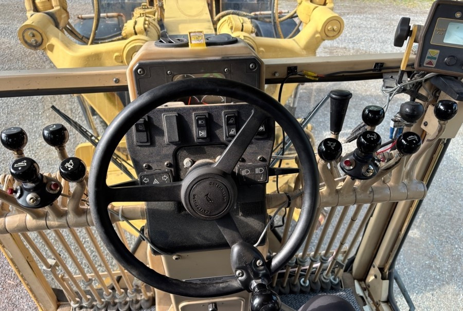 Grader CATERPILLAR 140 H CE original German machine ready for work!: picture 7 Grader CATERPILLAR 140 H CE original German machine ready for work!: picture 7