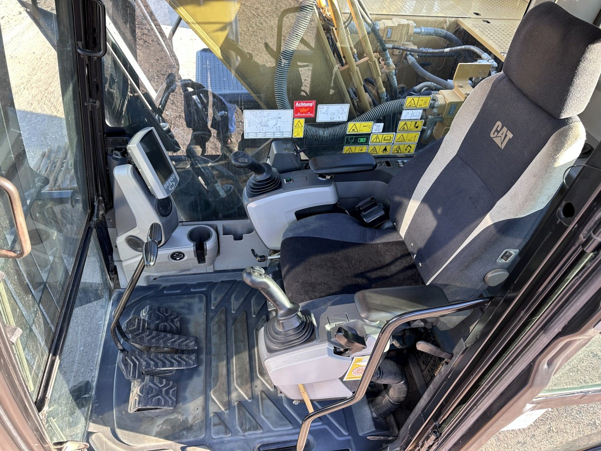 Crawler excavator CATERPILLAR 324 E LN Deutsche Maschine! Top !!!: picture 8 Crawler excavator CATERPILLAR 324 E LN Deutsche Maschine! Top !!!: picture 8