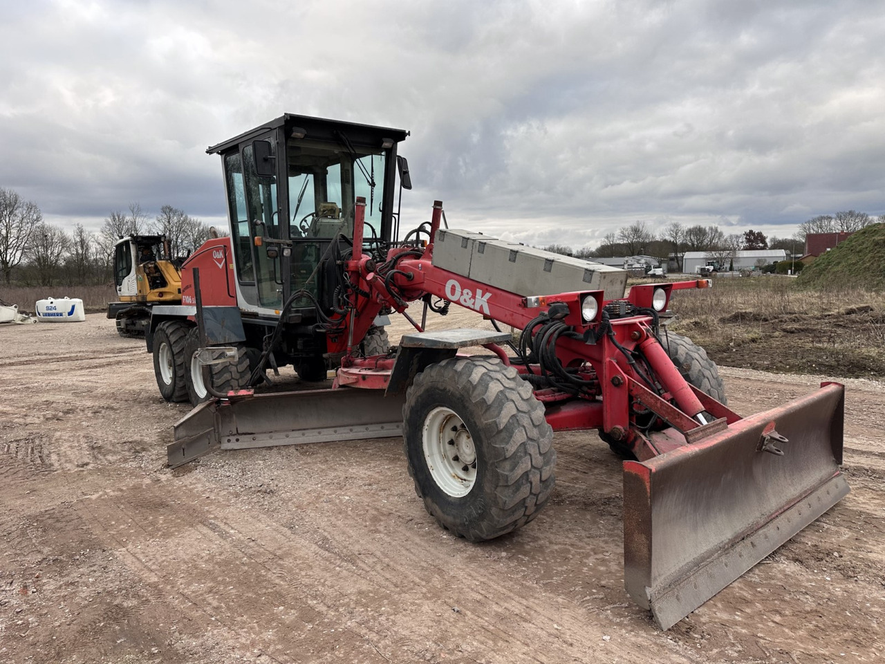 NEW HOLLAND F 106.5 - 6x6 Laser Topcon- Klima Cummins 6 Zyl. - Grader: picture 4 NEW HOLLAND F 106.5 - 6x6 Laser Topcon- Klima Cummins 6 Zyl. - Grader: picture 4