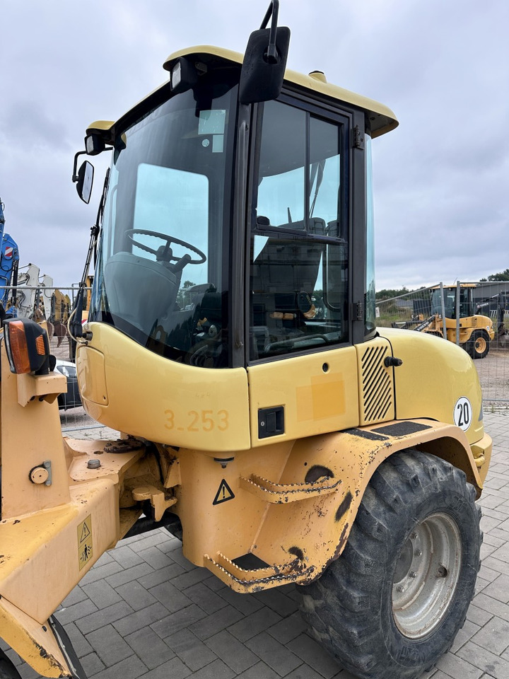 Wheel loader VOLVO L 30 B PRO 3er Kreis Klappschaufel+Palettengabel: picture 19 Wheel loader VOLVO L 30 B PRO 3er Kreis Klappschaufel+Palettengabel: picture 19
