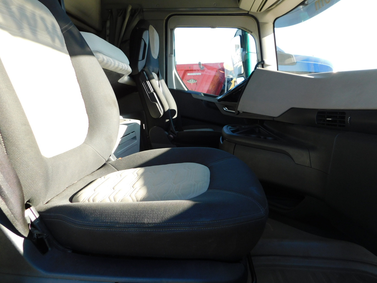 Ford F max 4x2 scab e6 12s2620 - Tractor unit: picture 5 Ford F max 4x2 scab e6 12s2620 - Tractor unit: picture 5