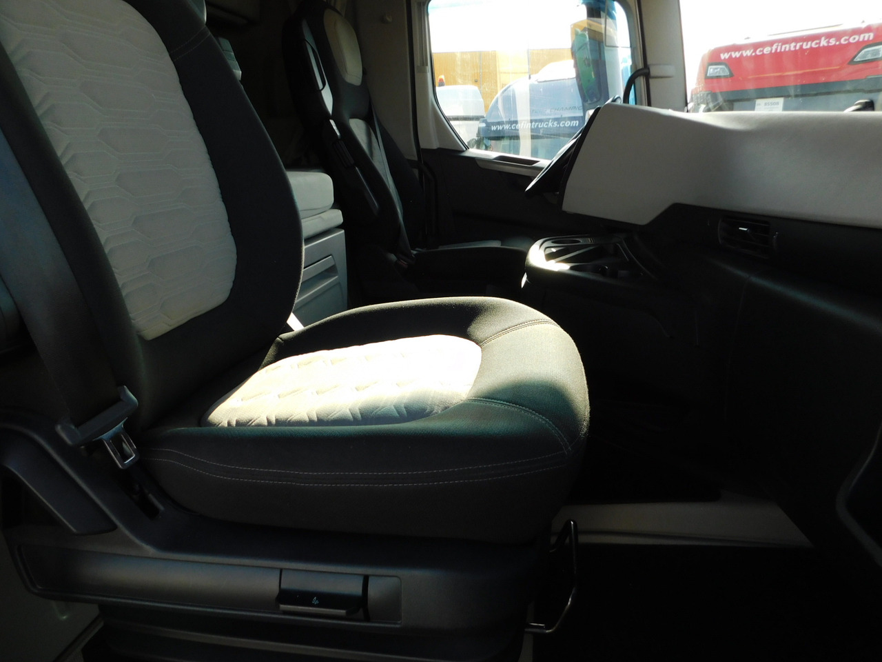 Ford F max 4x2 scab e6 12tx2620 - Tractor unit: picture 5 Ford F max 4x2 scab e6 12tx2620 - Tractor unit: picture 5