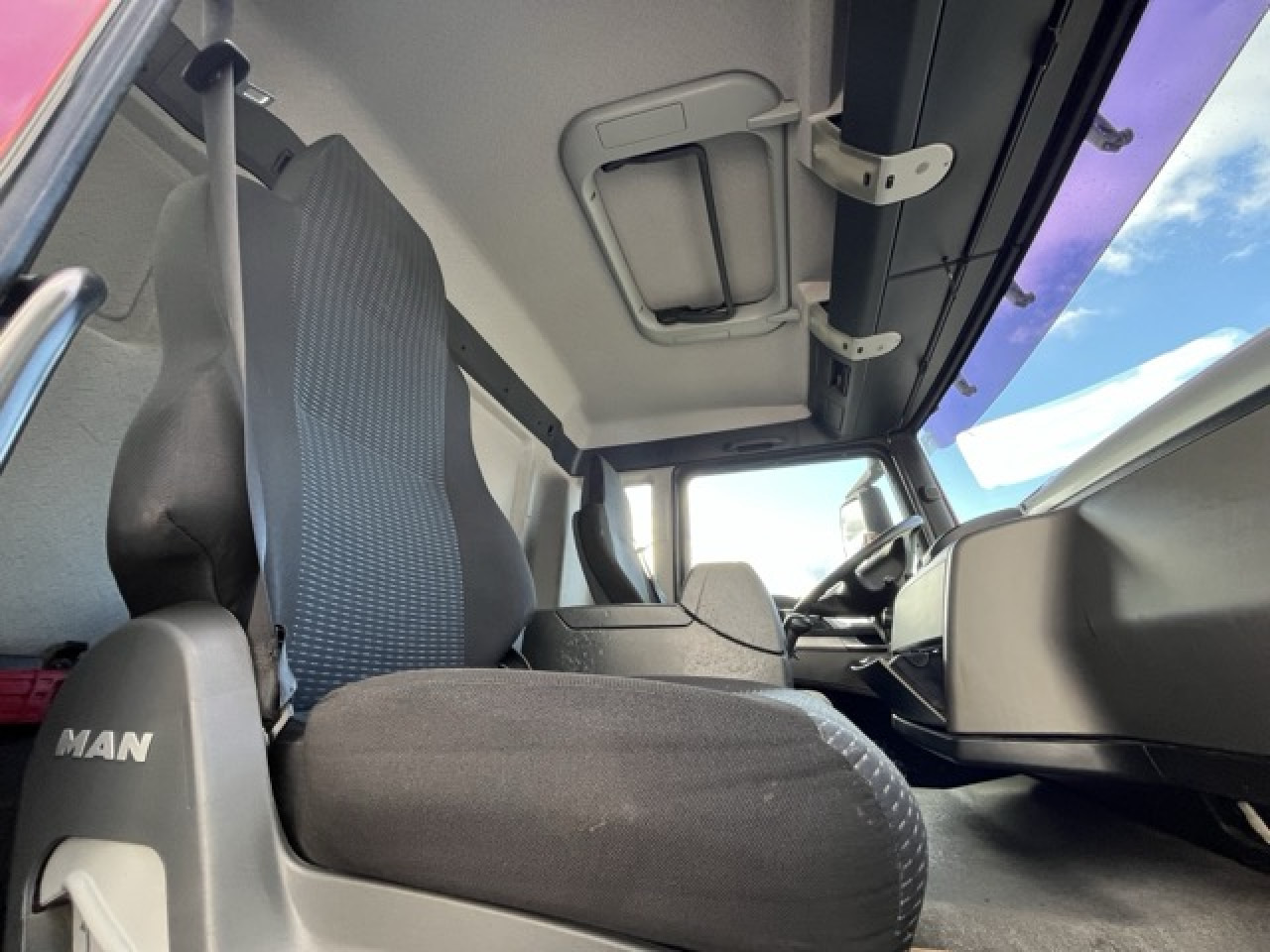 MAN TGS 33.440 6x4 BB mit Heckkran HIAB 166ES-4 Euro5 - Tipper, Crane truck: picture 4 MAN TGS 33.440 6x4 BB mit Heckkran HIAB 166ES-4 Euro5 - Tipper, Crane truck: picture 4