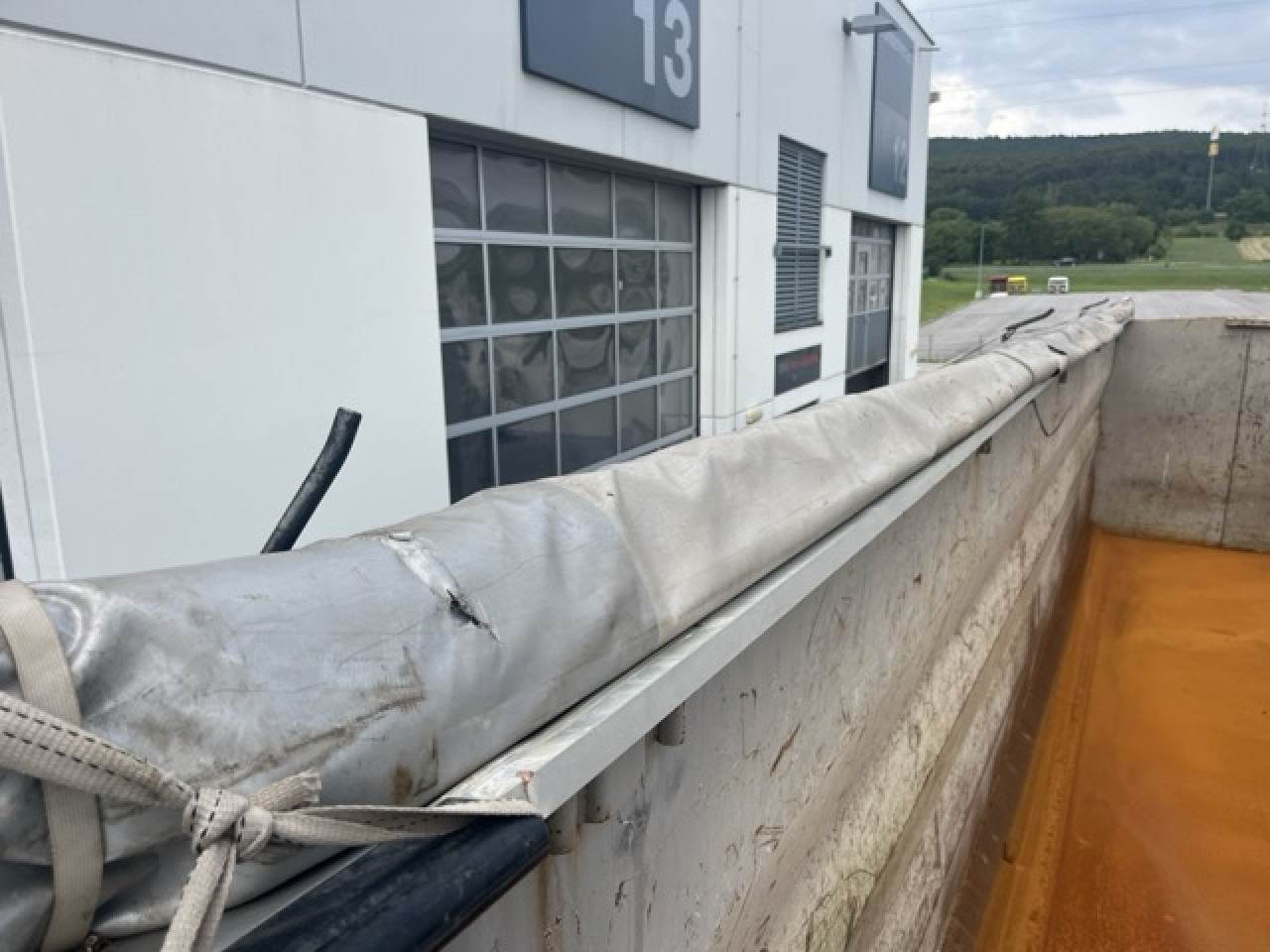 WIELTON SCRAP MASTER 55cbm SCHROTTMULDE - Tipper semi-trailer: picture 2 WIELTON SCRAP MASTER 55cbm SCHROTTMULDE - Tipper semi-trailer: picture 2