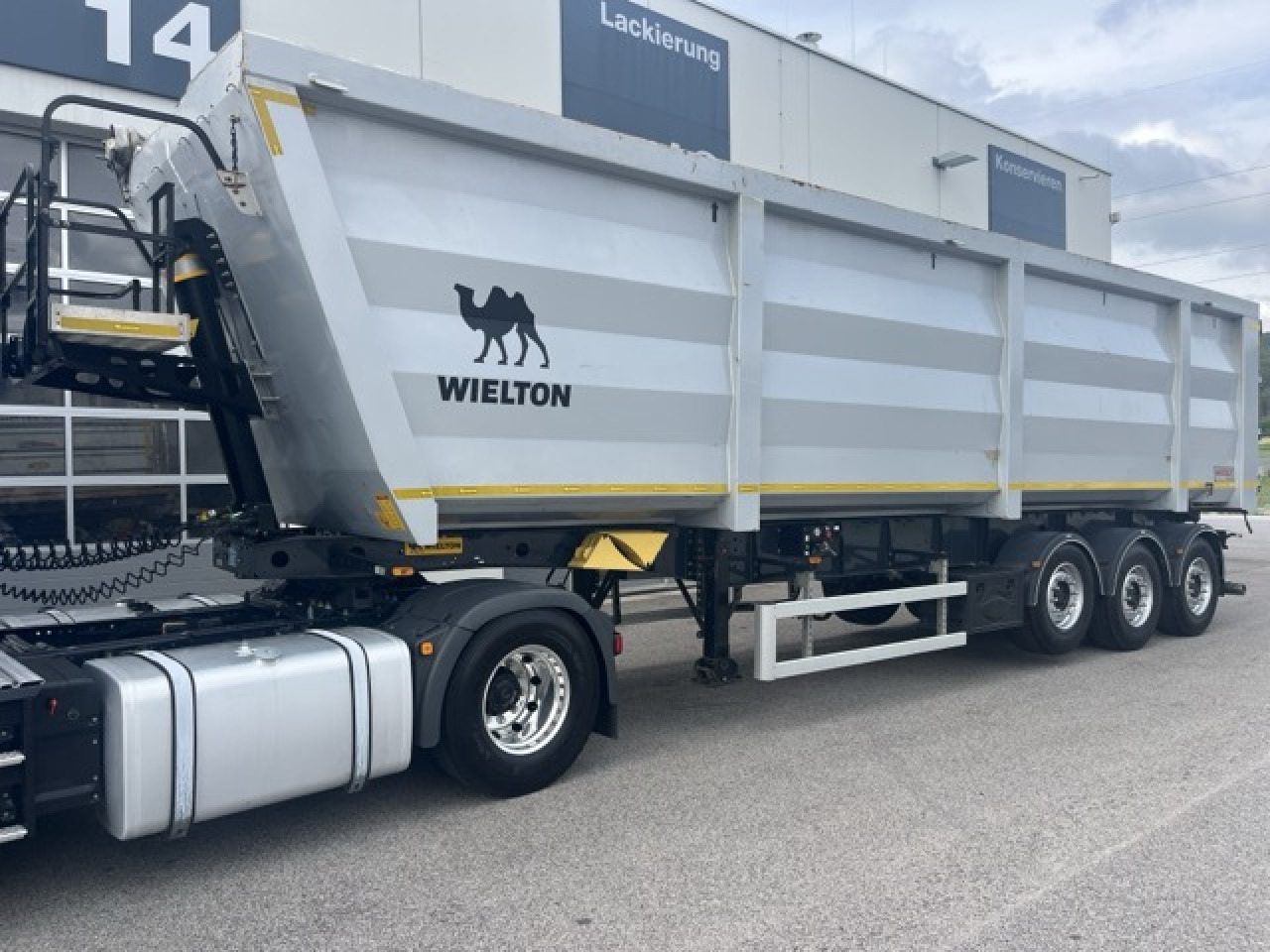 WIELTON SCRAP MASTER 55cbm SCHROTTMULDE - Tipper semi-trailer: picture 1 WIELTON SCRAP MASTER 55cbm SCHROTTMULDE - Tipper semi-trailer: picture 1