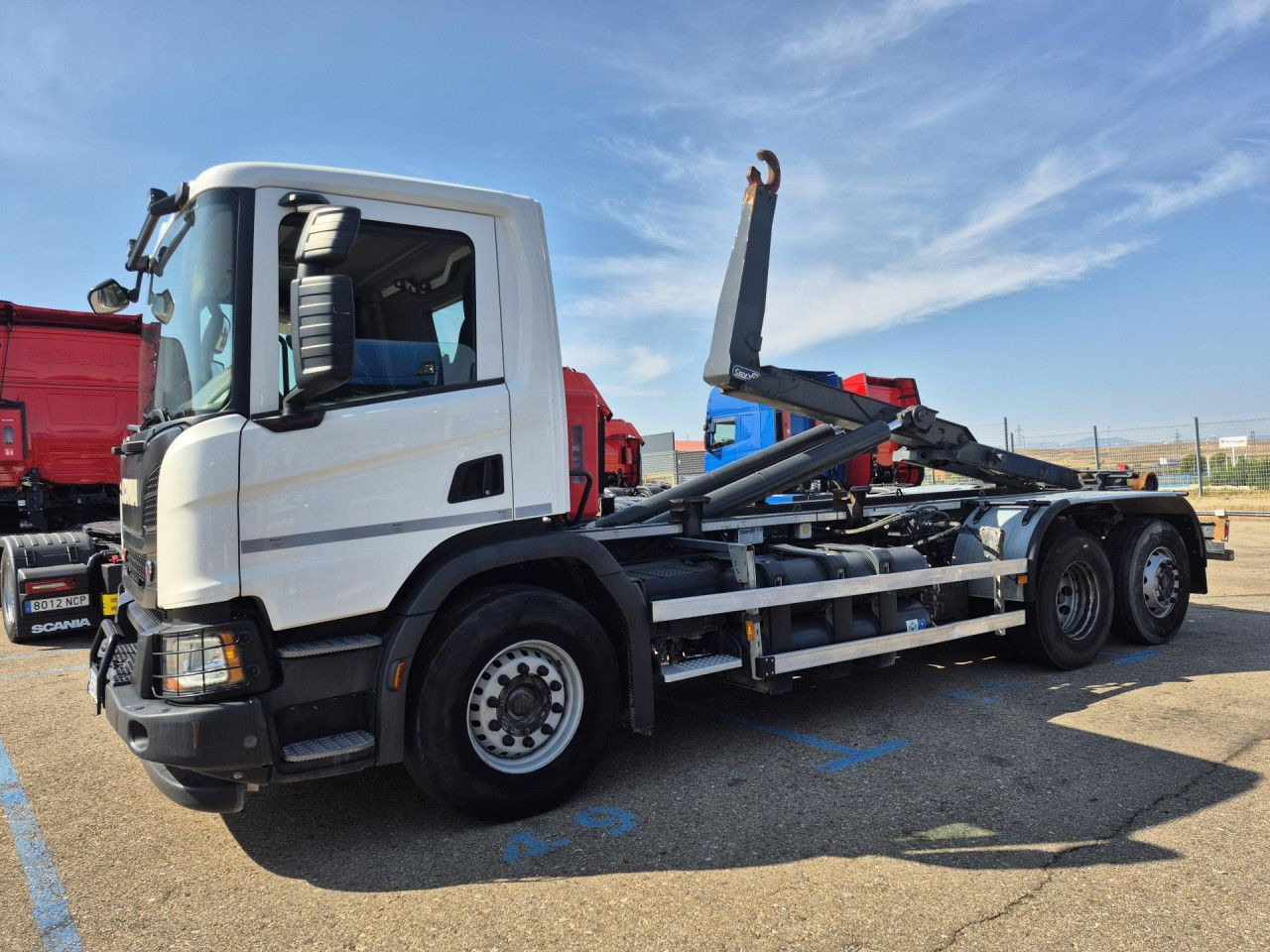 Scania P 340 - Tractor unit: picture 2 Scania P 340 - Tractor unit: picture 2
