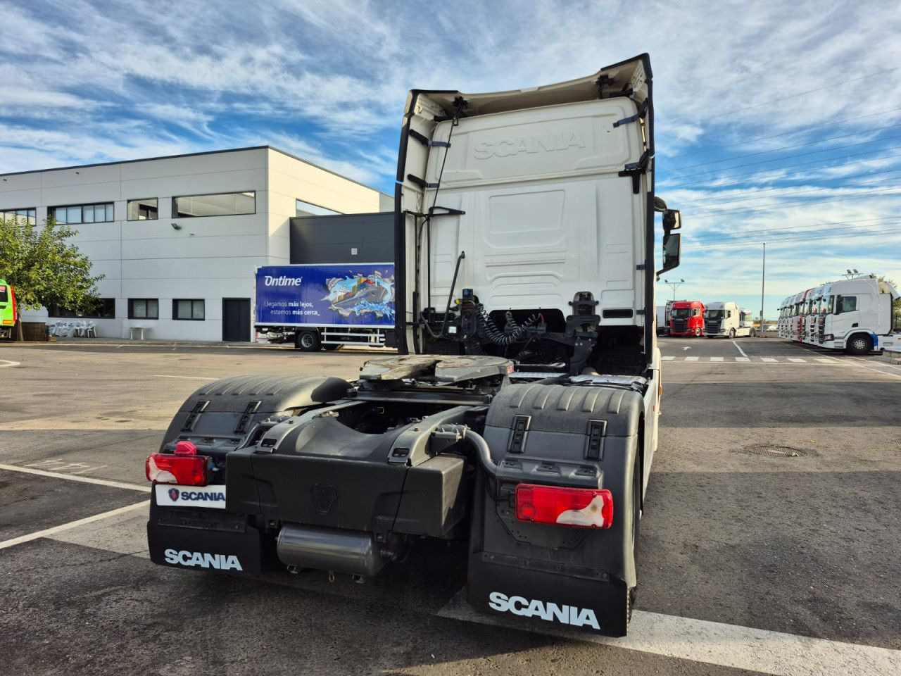 Scania R 450 - Tractor unit: picture 5 Scania R 450 - Tractor unit: picture 5