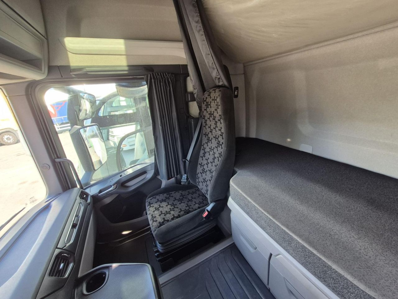 Scania R 500 - Tractor unit: picture 4 Scania R 500 - Tractor unit: picture 4