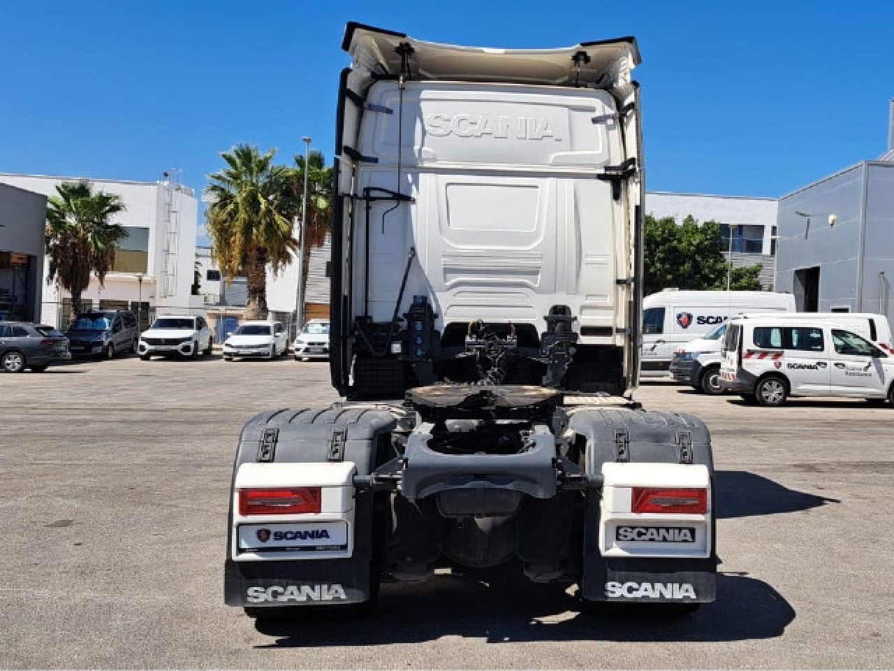 UVES01240206 - Tractor unit: picture 2 UVES01240206 - Tractor unit: picture 2
