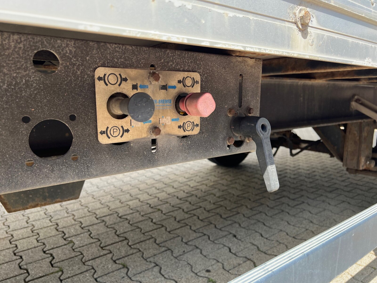 Ackermann Z-LA-F 6.5/5.2 E Ackermann, Z-LA-F 6.5/5.2 E, durchladbar, 42 cbm - Closed box trailer: picture 3 Ackermann Z-LA-F 6.5/5.2 E Ackermann, Z-LA-F 6.5/5.2 E, durchladbar, 42 cbm - Closed box trailer: picture 3