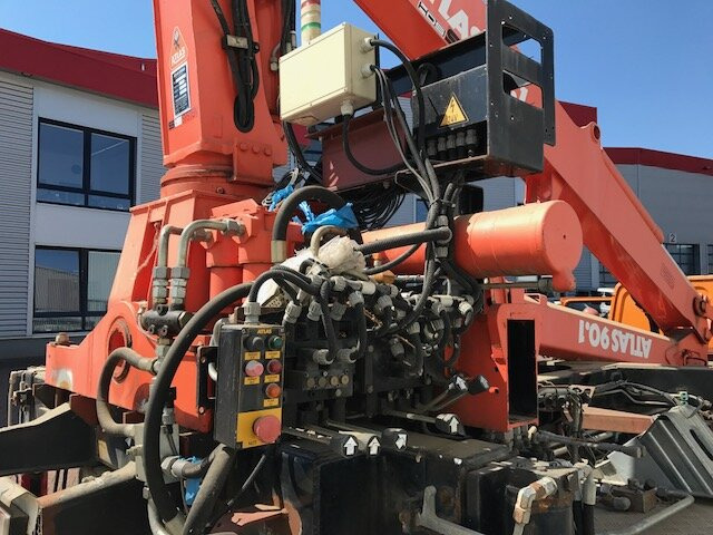 Andere GINAF GINC 3030 GINAF GINC 3030 mit Heckkran Atlas AK 90.1 HDS - Cab chassis truck, Crane truck: picture 4 Andere GINAF GINC 3030 GINAF GINC 3030 mit Heckkran Atlas AK 90.1 HDS - Cab chassis truck, Crane truck: picture 4