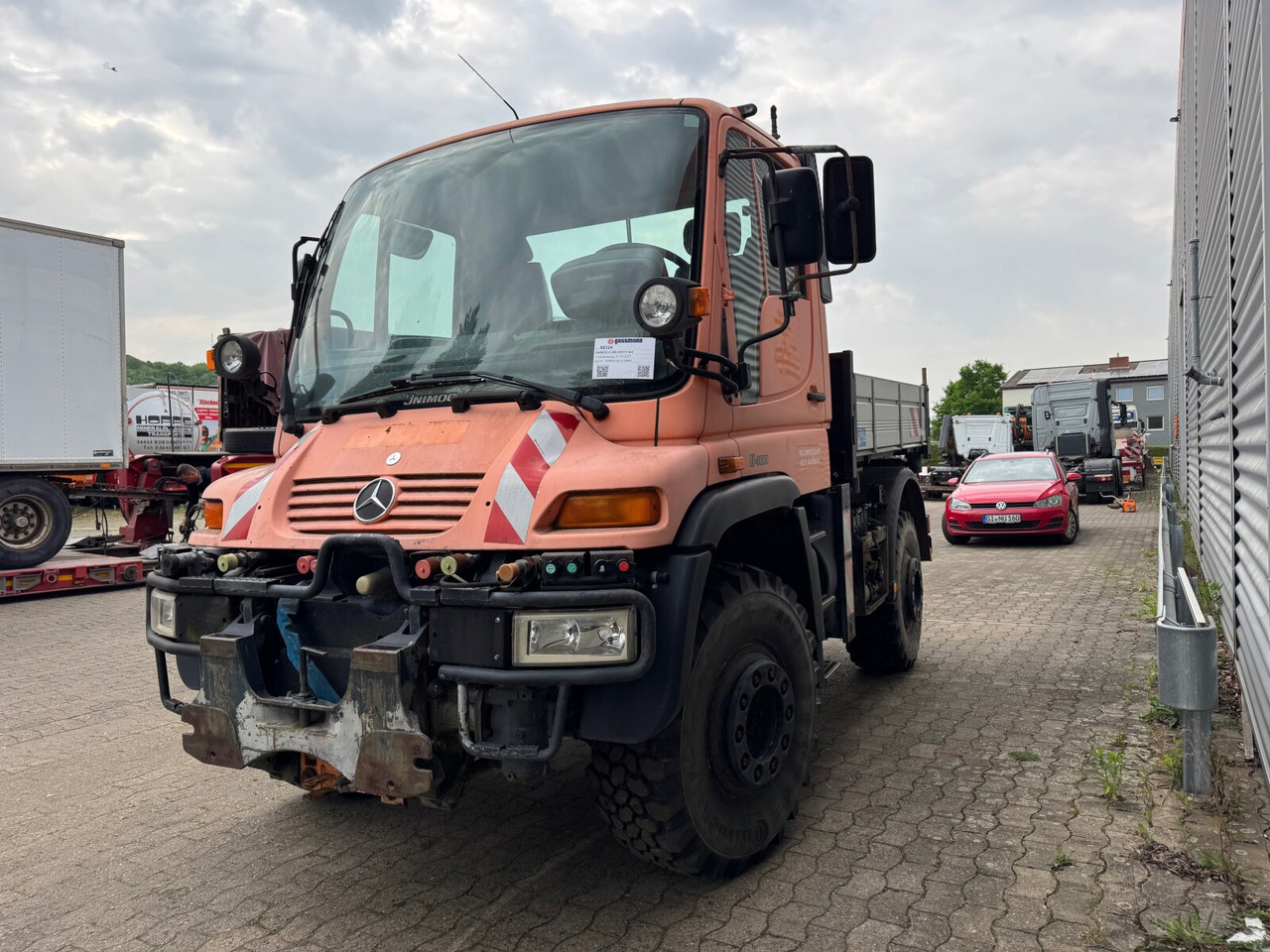 Unimog U 400 405/12 4x4 U 400 405/12 4x4, Kipper, Kommunalhydraulik, VarioPilot, Zapfwelle - Commercial vehicle: picture 4 Unimog U 400 405/12 4x4 U 400 405/12 4x4, Kipper, Kommunalhydraulik, VarioPilot, Zapfwelle - Commercial vehicle: picture 4