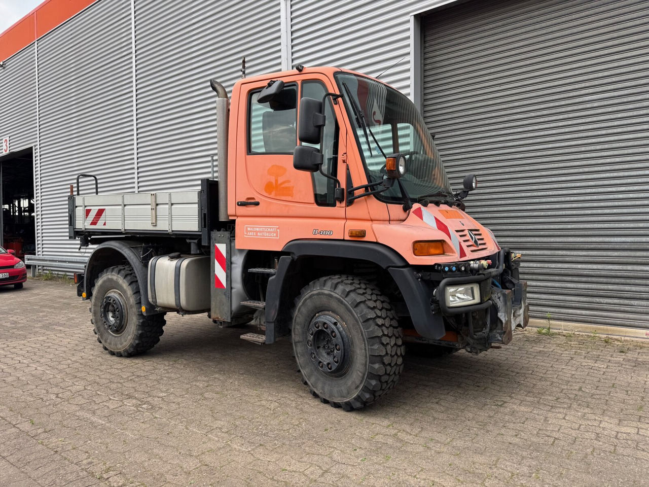 Unimog U 400 405/12 4x4 U 400 405/12 4x4, Kipper, Kommunalhydraulik, VarioPilot, Zapfwelle - Commercial vehicle: picture 1 Unimog U 400 405/12 4x4 U 400 405/12 4x4, Kipper, Kommunalhydraulik, VarioPilot, Zapfwelle - Commercial vehicle: picture 1