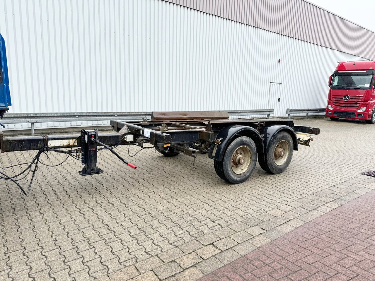 EACA 135.20 T FUCHS EACA 135.20 T, Absetzanhänger für 1 Mulde - Roll-off/ Skip trailer: picture 1 EACA 135.20 T FUCHS EACA 135.20 T, Absetzanhänger für 1 Mulde - Roll-off/ Skip trailer: picture 1
