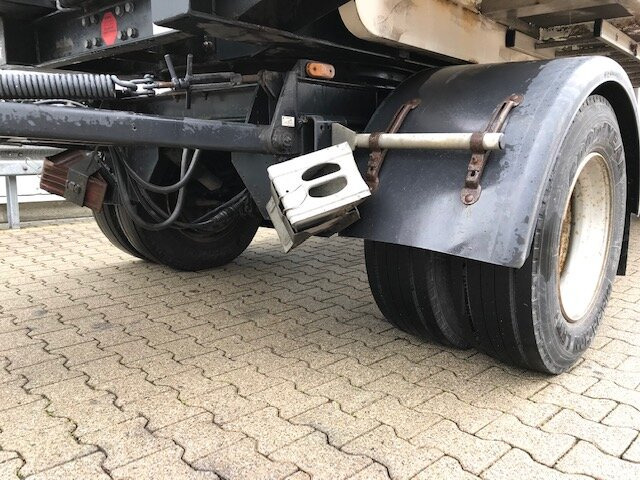 HDK 1860 HDK 1860 Hinterkippmulde ca. 28m³ mit Seperatmotor, eigene Hydraulik - Tipper trailer: picture 4 HDK 1860 HDK 1860 Hinterkippmulde ca. 28m³ mit Seperatmotor, eigene Hydraulik - Tipper trailer: picture 4