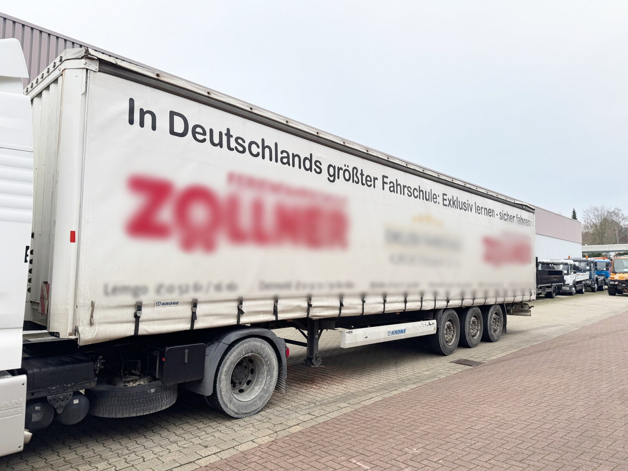 Krone SDP 27 SDP 27 , Edscha-Verdeck, Ex-Fahrschule - Dropside/ Flatbed semi-trailer: picture 1 Krone SDP 27 SDP 27 , Edscha-Verdeck, Ex-Fahrschule - Dropside/ Flatbed semi-trailer: picture 1