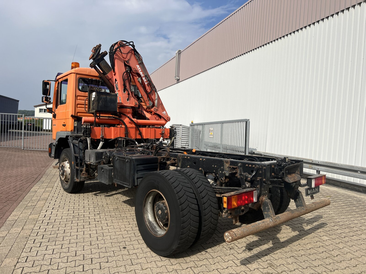 Cab chassis truck, Crane truck MAN 18.255 MAK 4x4 BB 18.255 MAK 4x4 BB, Kran Atlas AK 85.1 A1: picture 10