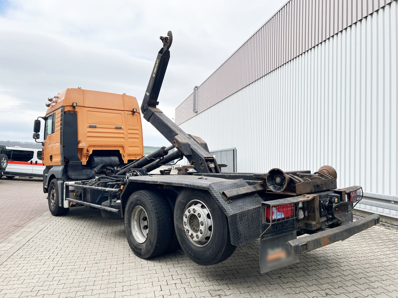 Hook lift truck MAN TGA 26.440 6X2-2 BL TGA 26.440 6X2-2 BL, Liftachse: picture 12