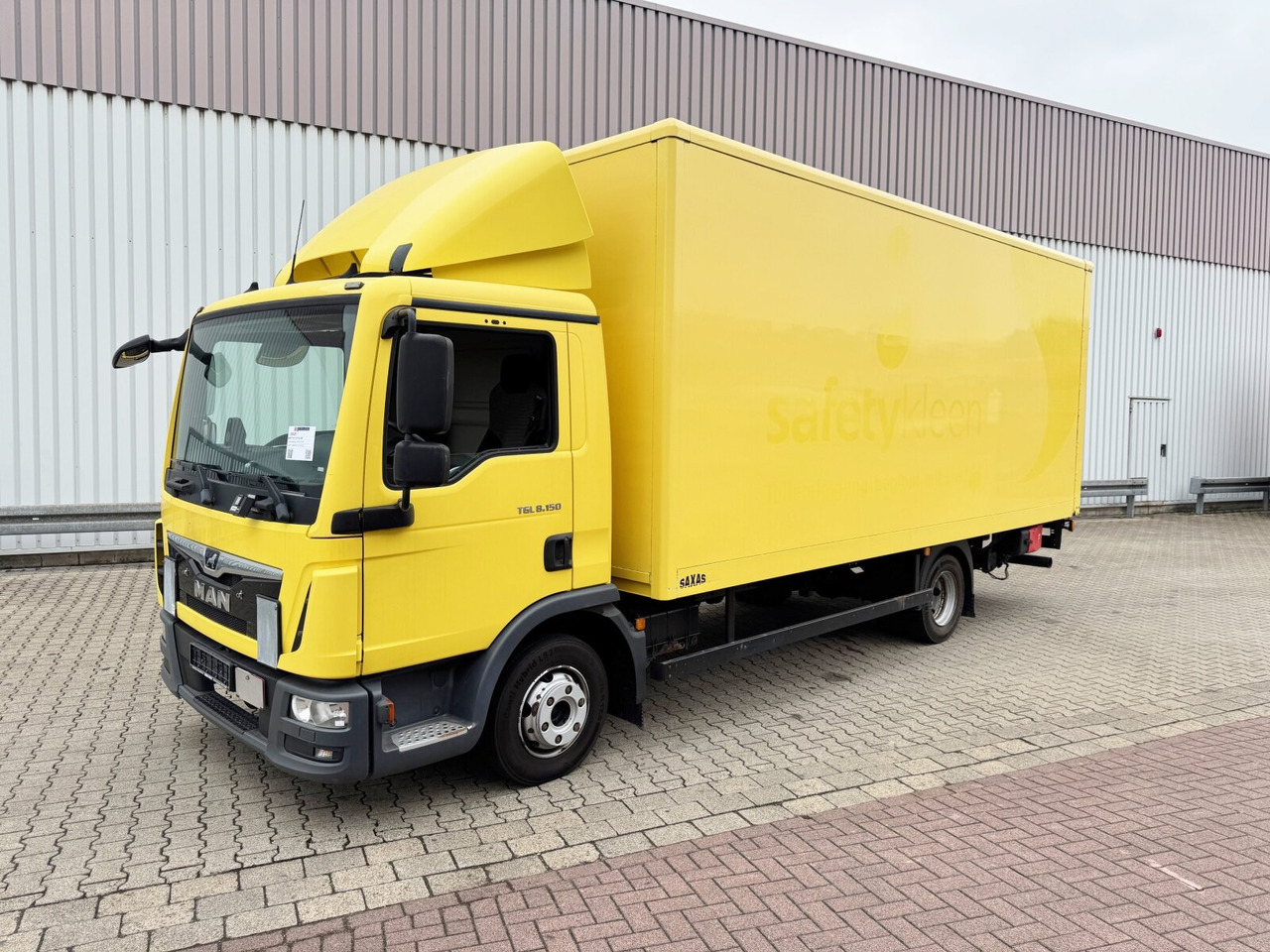 MAN TGL 8.150 4x2 BB TGL 8.150 4x2 BB mit LBW BÄR - Box truck: picture 1 MAN TGL 8.150 4x2 BB TGL 8.150 4x2 BB mit LBW BÄR - Box truck: picture 1