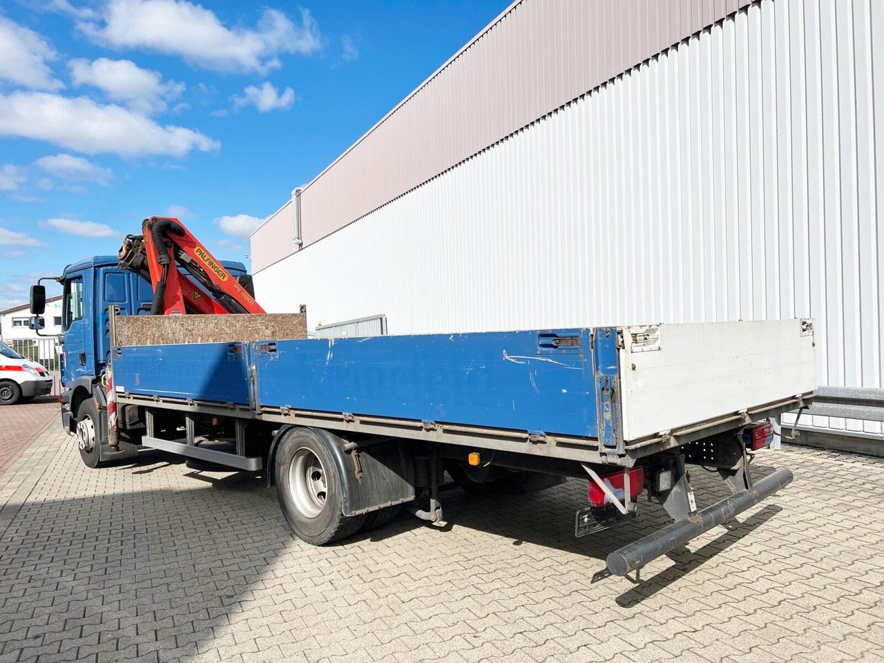 Crane truck, Dropside/ Flatbed truck MAN TGM 15.250/340 4X2 BL TGM 15.250/340 4X2 BL mit Kran Palfinger PK 11001: picture 13