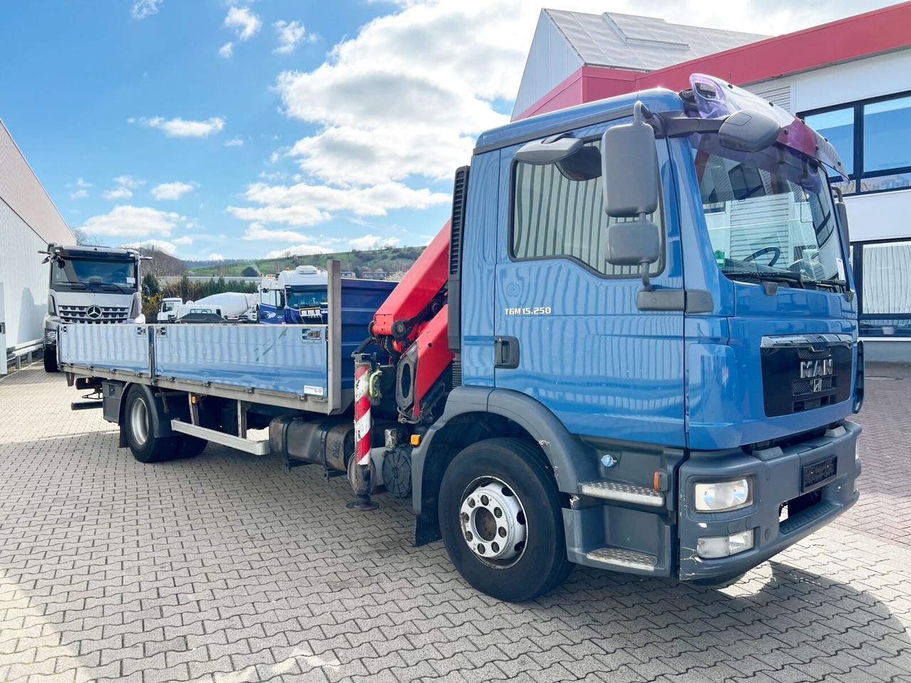 Crane truck, Dropside/ Flatbed truck MAN TGM 15.250/340 4X2 BL TGM 15.250/340 4X2 BL mit Kran Palfinger PK 11001: picture 10