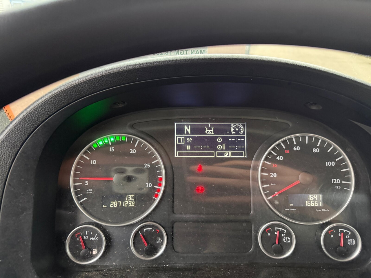 MAN TGM 18.290 4x2 BB TGM 18.290 4x2 BB, Tele-Absetzer - Skip loader truck: picture 3 MAN TGM 18.290 4x2 BB TGM 18.290 4x2 BB, Tele-Absetzer - Skip loader truck: picture 3