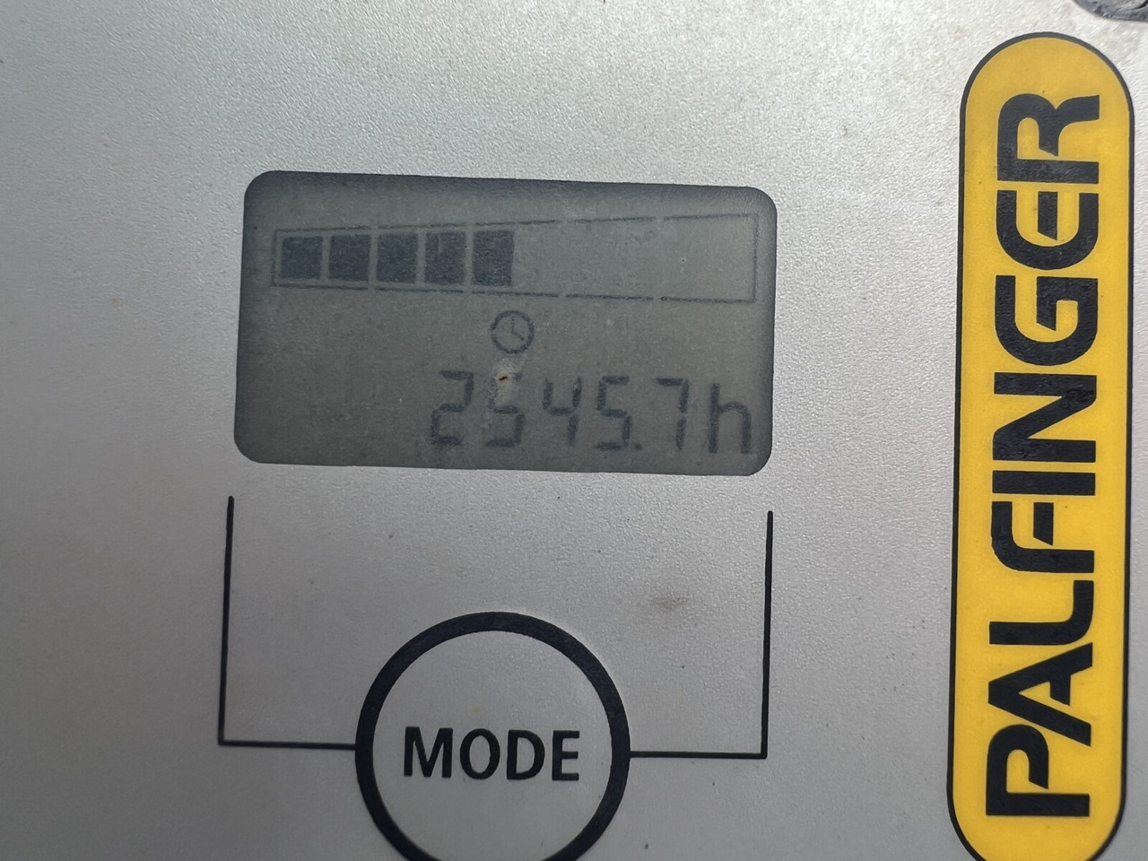 MAN TGS 26.400 6x2-4 LL TGS 26.400 6x2-4 LL, Navi, Lenk-/Liftachse, Heckkran Palfinger PK20001-K B, Funk - Crane truck, Dropside/ Flatbed truck: picture 2 MAN TGS 26.400 6x2-4 LL TGS 26.400 6x2-4 LL, Navi, Lenk-/Liftachse, Heckkran Palfinger PK20001-K B, Funk - Crane truck, Dropside/ Flatbed truck: picture 2