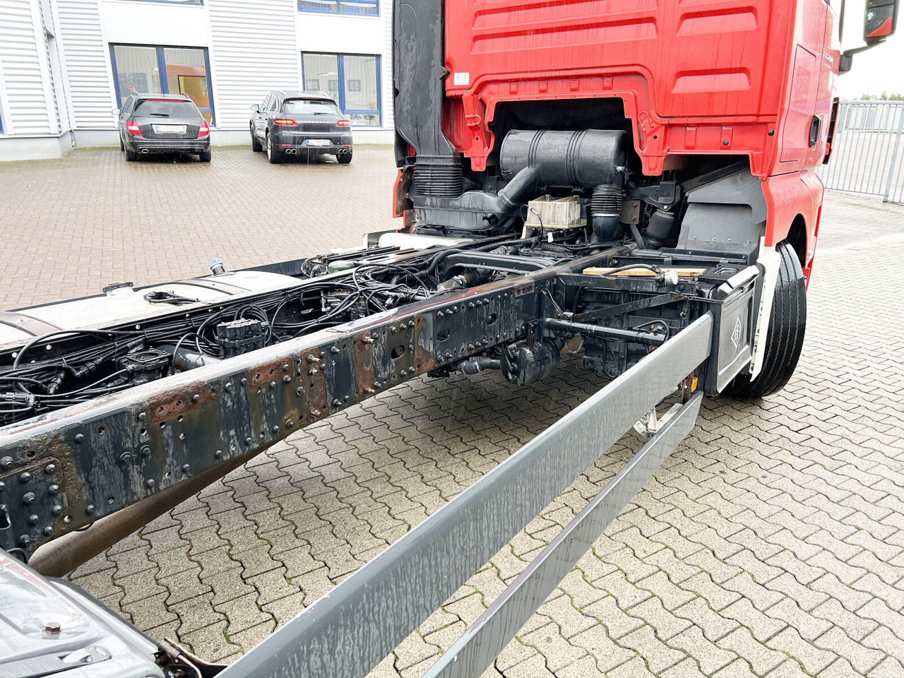 Interior photo 1: Cab chassis truck MAN TGX 26.440 6x2-2 LL TGX 26.440 6x2-2 LL, Lenk-Liftachse Interior photo 1: Cab chassis truck MAN TGX 26.440 6x2-2 LL TGX 26.440 6x2-2 LL, Lenk-Liftachse