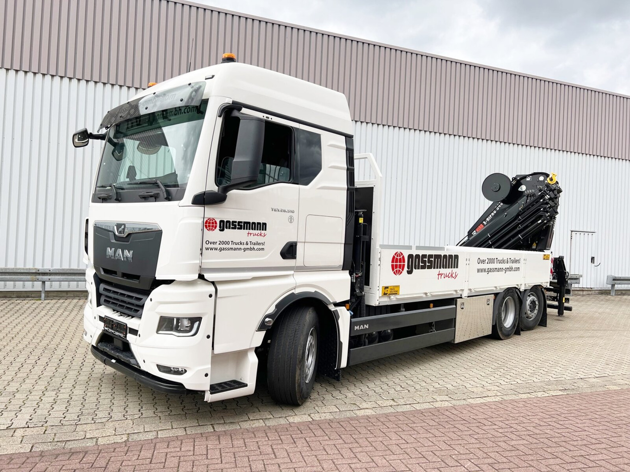 New Crane truck, Dropside/ Flatbed truck MAN TGX 26.510 6x2-4 LL CH TGX 26.510 6x2-4 LL, Kran Hiab X-HiPro 548 E-8, Lenk-/Liftachse, TwistLock 20Fuß, Funk, Retarder: picture 7 New Crane truck, Dropside/ Flatbed truck MAN TGX 26.510 6x2-4 LL CH TGX 26.510 6x2-4 LL, Kran Hiab X-HiPro 548 E-8, Lenk-/Liftachse, TwistLock 20Fuß, Funk, Retarder: picture 7