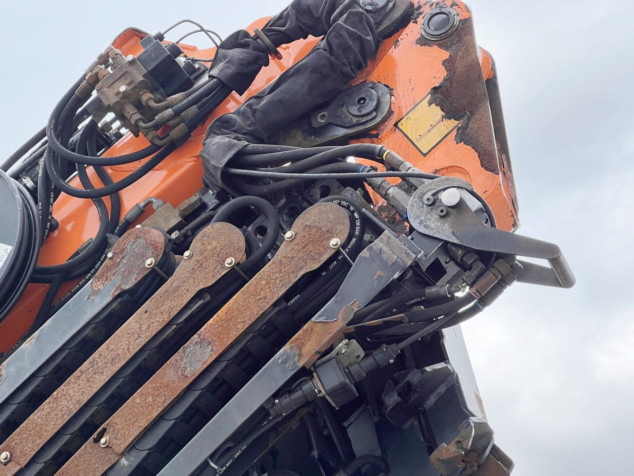 Mercedes-Benz Actros 2544 L 6x2 Actros 2544 L 6x2, Retarder, Lenkachse, Heckkran HMF 3000-K5 + Jip, Funk - Crane truck, Dropside/ Flatbed truck: picture 2 Mercedes-Benz Actros 2544 L 6x2 Actros 2544 L 6x2, Retarder, Lenkachse, Heckkran HMF 3000-K5 + Jip, Funk - Crane truck, Dropside/ Flatbed truck: picture 2