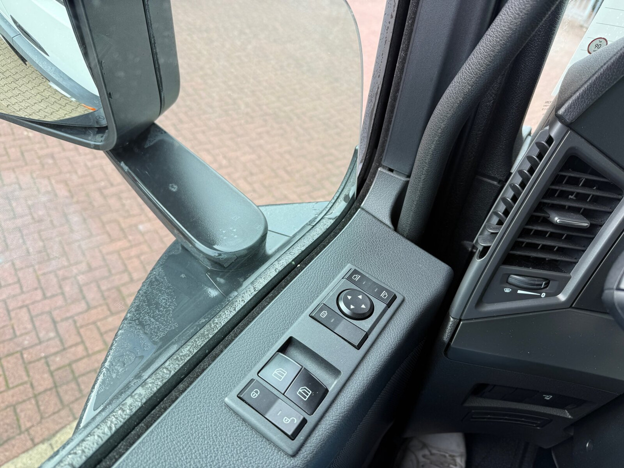 Mercedes-Benz Arocs 1827/30 A 4x4 Arocs 1827/30 A 4x4, mehrfach vorhanden! - Cab chassis truck: picture 5 Mercedes-Benz Arocs 1827/30 A 4x4 Arocs 1827/30 A 4x4, mehrfach vorhanden! - Cab chassis truck: picture 5