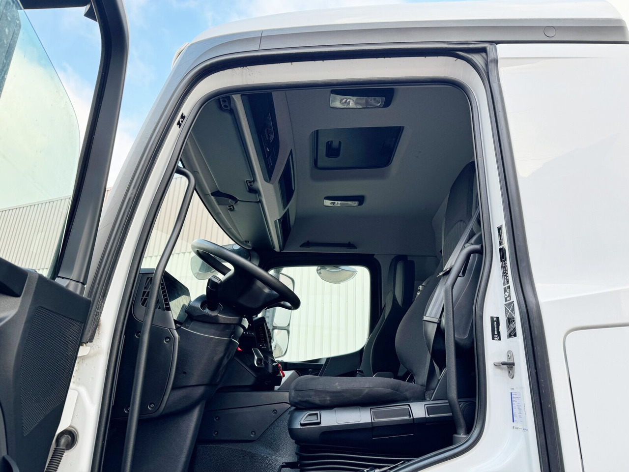 Mercedes-Benz Arocs 1840 L 4x2 Arocs 1840 L 4x2, Kran Palfinger PK12001L, Hochstand - Crane truck: picture 2 Mercedes-Benz Arocs 1840 L 4x2 Arocs 1840 L 4x2, Kran Palfinger PK12001L, Hochstand - Crane truck: picture 2