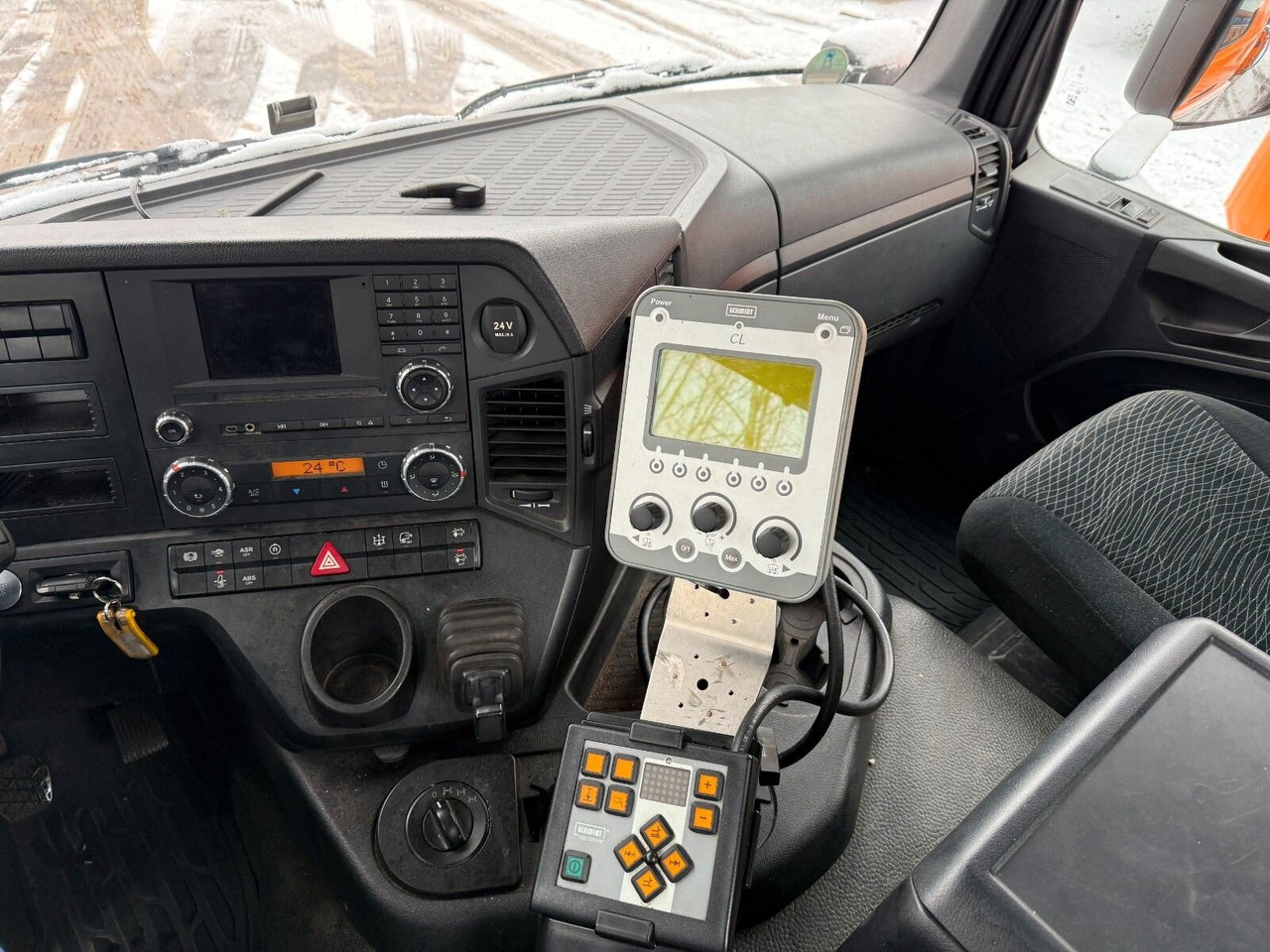 Tipper Mercedes-Benz Arocs 2036 AK 4x4 Arocs 2036 AK 4x4, Grounder, Motorabtrieb, Bordmatik, Winterdienstausstattung: picture 6