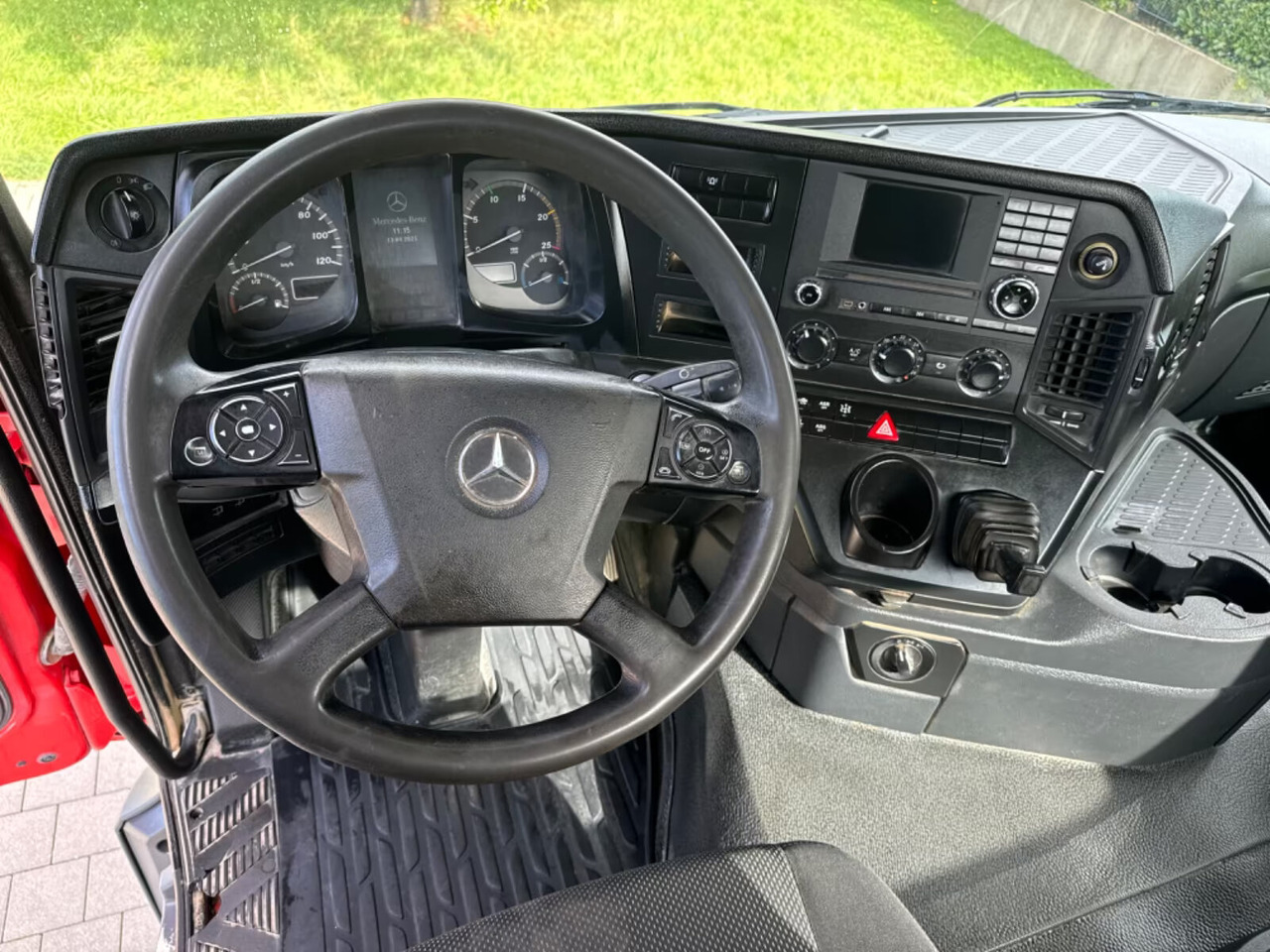Mercedes-Benz Arocs 2645 K 6x4 Arocs 2645 K 6x4, Retarder, Bordmatik - Tipper: picture 2 Mercedes-Benz Arocs 2645 K 6x4 Arocs 2645 K 6x4, Retarder, Bordmatik - Tipper: picture 2