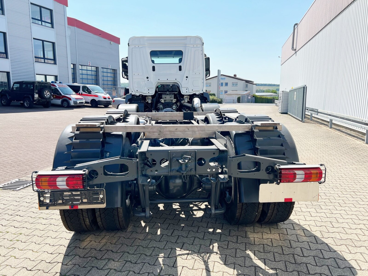 New Concrete mixer truck Mercedes-Benz Arocs 3240 8x4 Arocs 3240 8x4, 9/10m³ Mischer: picture 14