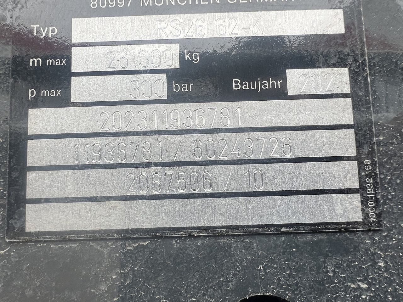 Mercedes-Benz Arocs 4142/48 8x4/4 Arocs 4142/48 8x4/4, Grounder, Meiller RS26 62-K, Funk - Hook lift truck: picture 5 Mercedes-Benz Arocs 4142/48 8x4/4 Arocs 4142/48 8x4/4, Grounder, Meiller RS26 62-K, Funk - Hook lift truck: picture 5