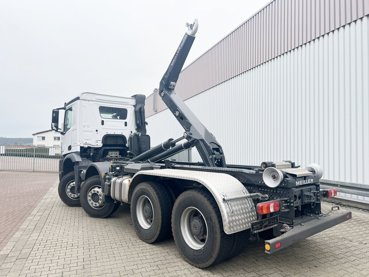 New Hook lift truck Mercedes-Benz Arocs 4142/48 8x4/4 Arocs 4142/48 8x4/4, Grounder, Meiller RS26 62-K, Funk, Motorabtrieb: picture 11 New Hook lift truck Mercedes-Benz Arocs 4142/48 8x4/4 Arocs 4142/48 8x4/4, Grounder, Meiller RS26 62-K, Funk, Motorabtrieb: picture 11