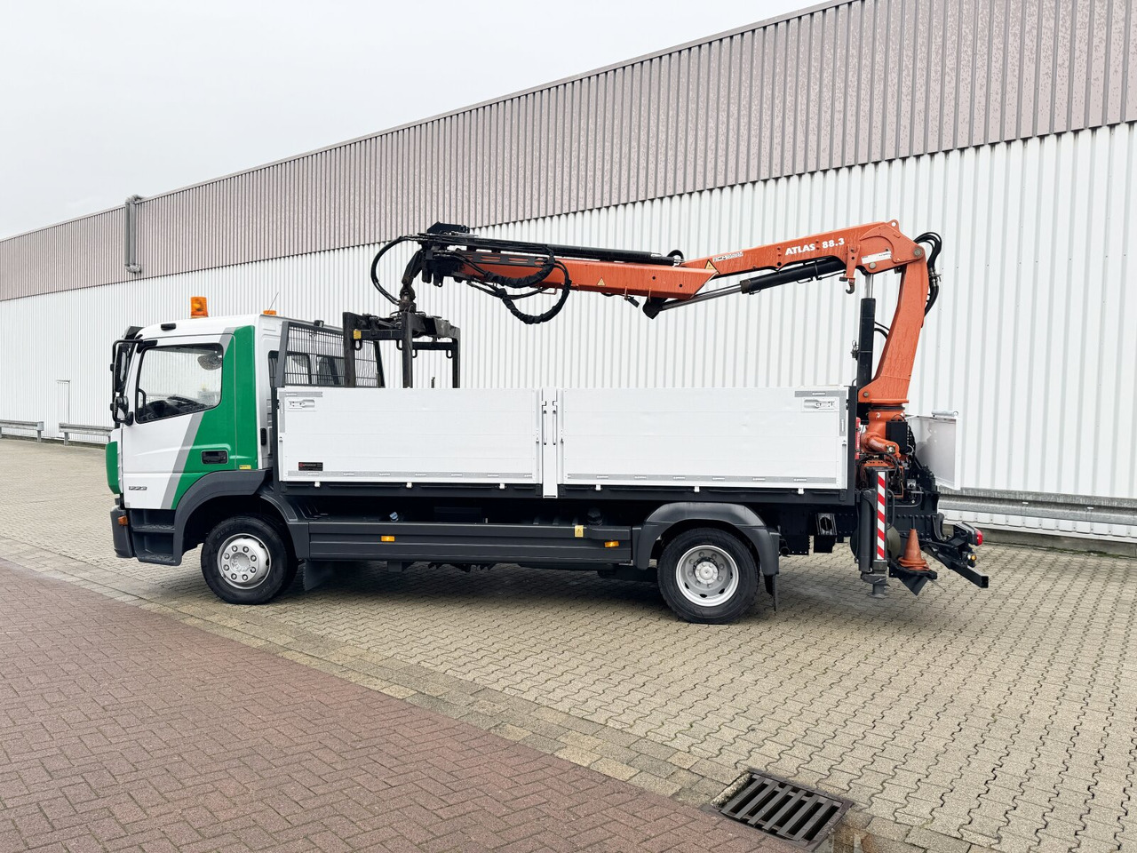 Crane truck, Dropside/ Flatbed truck Mercedes-Benz Atego 1223 L 4x2 Atego 1223 L 4x2 mit Heckkran Atlas 88.3-A2L, Funk: picture 15 Crane truck, Dropside/ Flatbed truck Mercedes-Benz Atego 1223 L 4x2 Atego 1223 L 4x2 mit Heckkran Atlas 88.3-A2L, Funk: picture 15