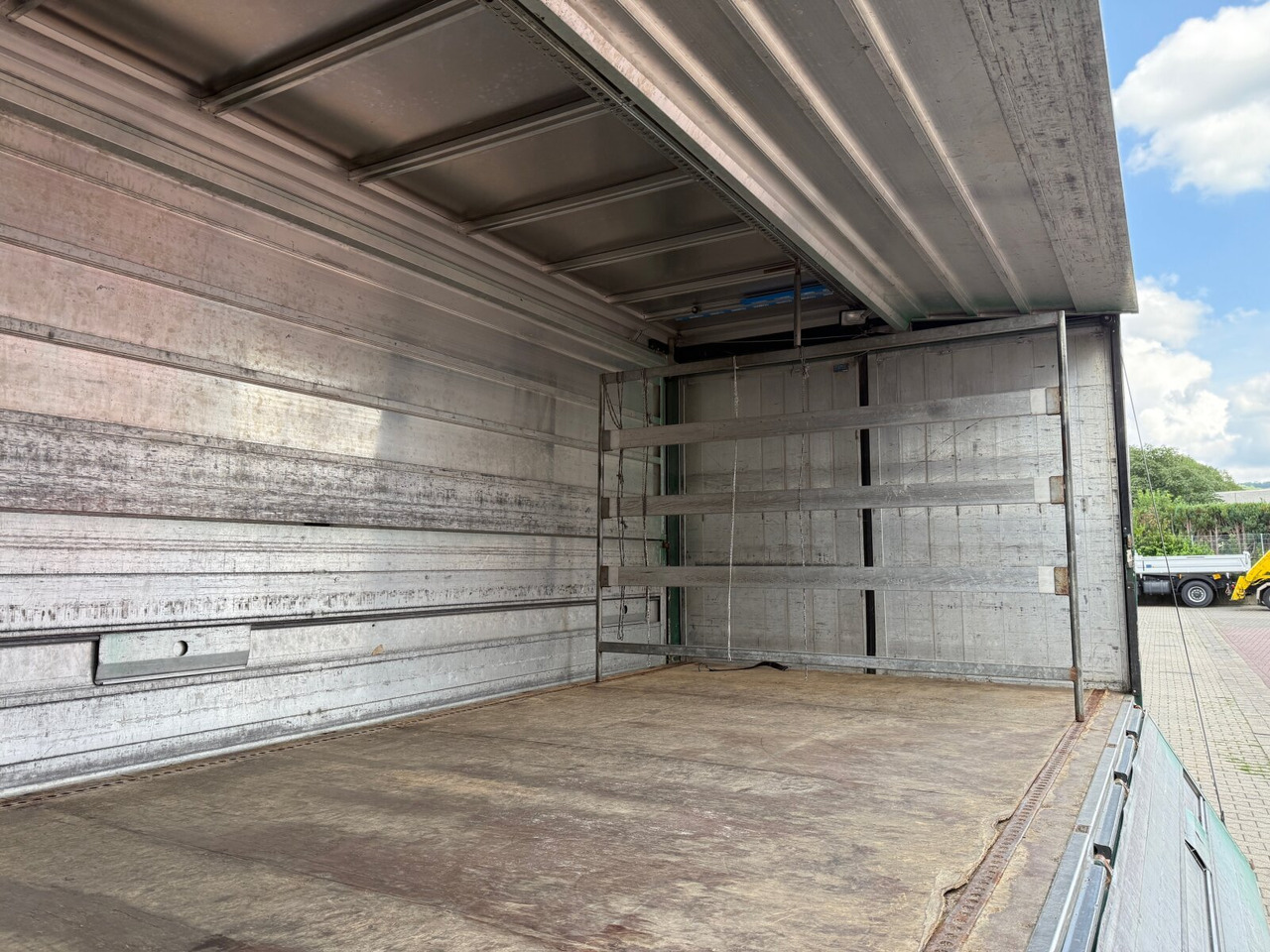 Leasing of Mercedes-Benz Atego 818 L 4x2 Atego 818 L 4x2, Getränkekoffer, 2x AHK Mercedes-Benz Atego 818 L 4x2 Atego 818 L 4x2, Getränkekoffer, 2x AHK: picture 15 Leasing of Mercedes-Benz Atego 818 L 4x2 Atego 818 L 4x2, Getränkekoffer, 2x AHK Mercedes-Benz Atego 818 L 4x2 Atego 818 L 4x2, Getränkekoffer, 2x AHK: picture 15