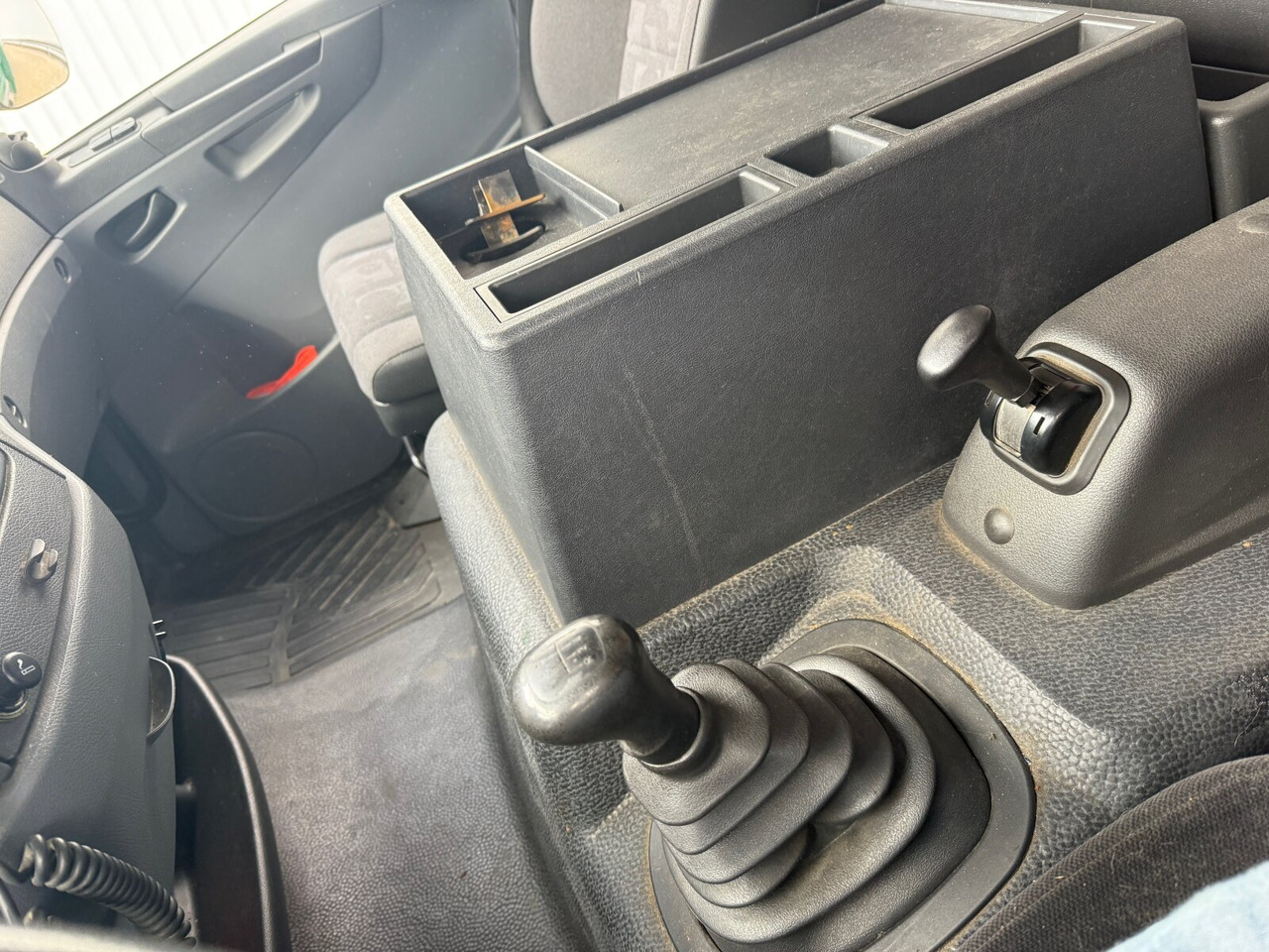 Leasing of Mercedes-Benz Atego 818 L 4x2 Atego 818 L 4x2, Getränkekoffer, 2x AHK Mercedes-Benz Atego 818 L 4x2 Atego 818 L 4x2, Getränkekoffer, 2x AHK: picture 6 Leasing of Mercedes-Benz Atego 818 L 4x2 Atego 818 L 4x2, Getränkekoffer, 2x AHK Mercedes-Benz Atego 818 L 4x2 Atego 818 L 4x2, Getränkekoffer, 2x AHK: picture 6