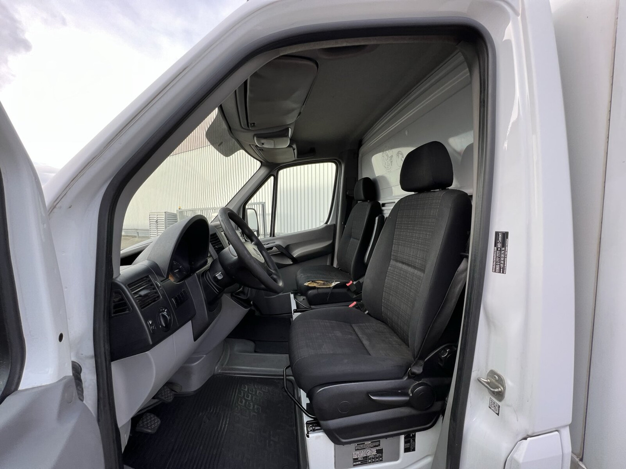 Mercedes-Benz Sprinter 314 CDI 4x2 Sprinter 314 CDI 4x2, 5x Vorhanden! - Box van: picture 3 Mercedes-Benz Sprinter 314 CDI 4x2 Sprinter 314 CDI 4x2, 5x Vorhanden! - Box van: picture 3