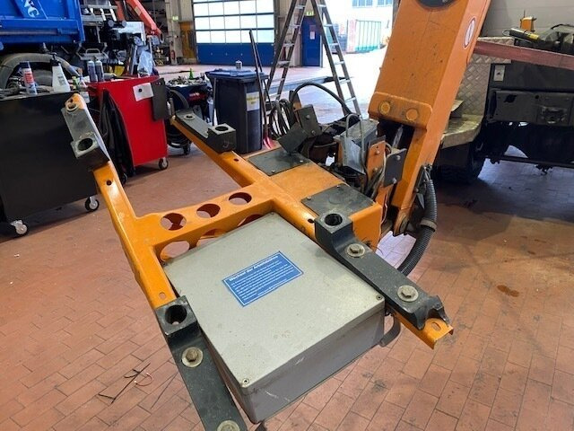 Ruthmann T220.1 S12 UNFALLSCHADEN! T220.1 S12 UNFALLSCHADEN! - Loader crane: picture 4 Ruthmann T220.1 S12 UNFALLSCHADEN! T220.1 S12 UNFALLSCHADEN! - Loader crane: picture 4