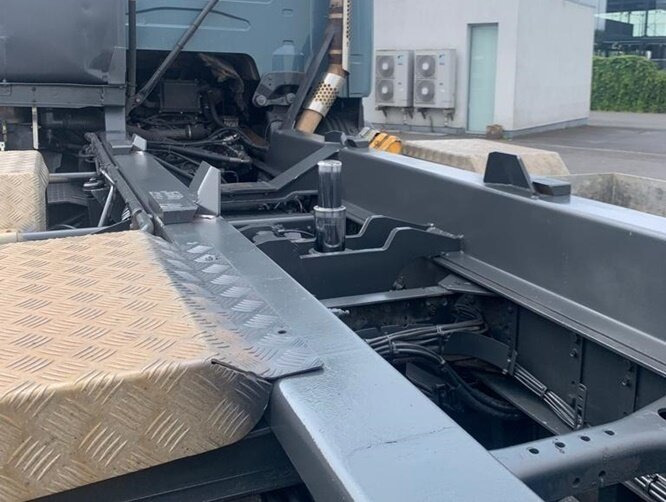 Hook lift truck Scania R420 CB 8x4 MNZ R420 CB 8x4 MNZ, Retarder, Euro4: picture 14 Hook lift truck Scania R420 CB 8x4 MNZ R420 CB 8x4 MNZ, Retarder, Euro4: picture 14