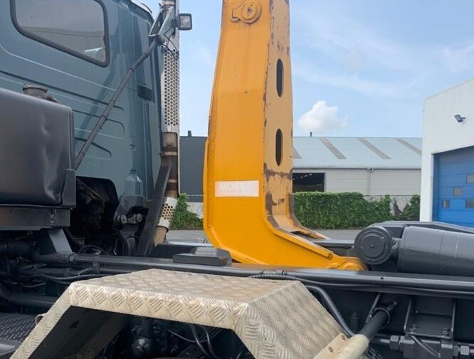 Hook lift truck Scania R420 CB 8x4 MNZ R420 CB 8x4 MNZ, Retarder, Euro4: picture 13 Hook lift truck Scania R420 CB 8x4 MNZ R420 CB 8x4 MNZ, Retarder, Euro4: picture 13