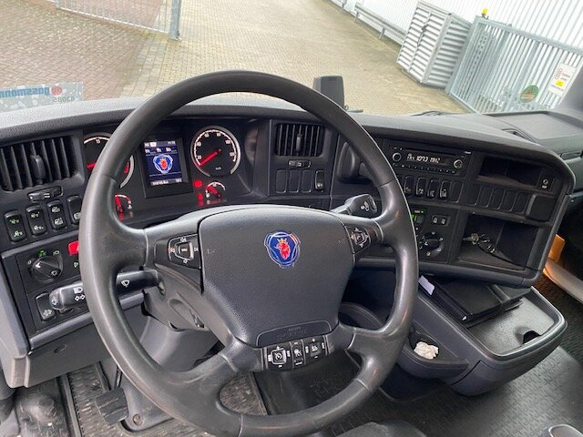 Interior photo 2: Cab chassis truck Scania R450 LB 6x2-4 R450 LB 6x2-4, Retarder, Lift-/Lenkachse, 12x Vorhanden!